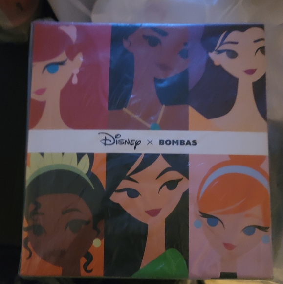 Disney  × Bombas Socks - Picture 5 of 6